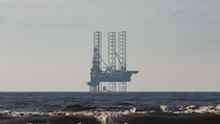 Oil jumps 2.5% amid geopolitical tensions