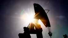 Oil extends gains, surges 11% over Israeli strikes on Iran