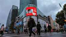 China's economy grows by 5.2% in Q2